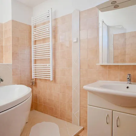 Üdülőközpont Borova Sihot Atc And